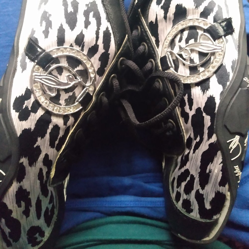 Baby Phat shoes never worn!